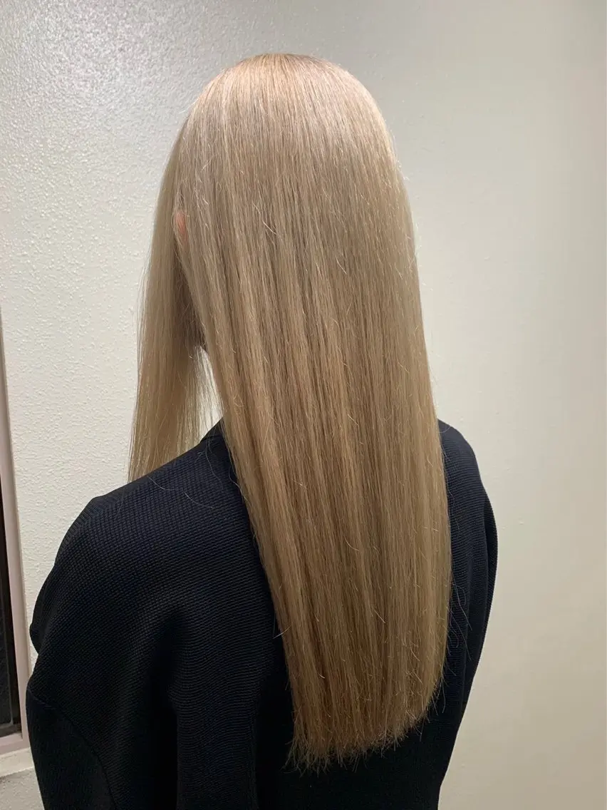 ロング カラー ブリーチ ケアブリーチ ダブルカラー インナーカラー ボブ カット ヘアカラー トリートメント ヘアセット 艶髪ケア特化✨ トワのヘアスタイル