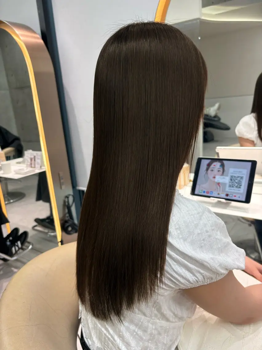 ロング カット ヘアカラー 縮毛矯正 福岡縮毛矯正✨️ ストレート 向井和輝のヘアスタイル