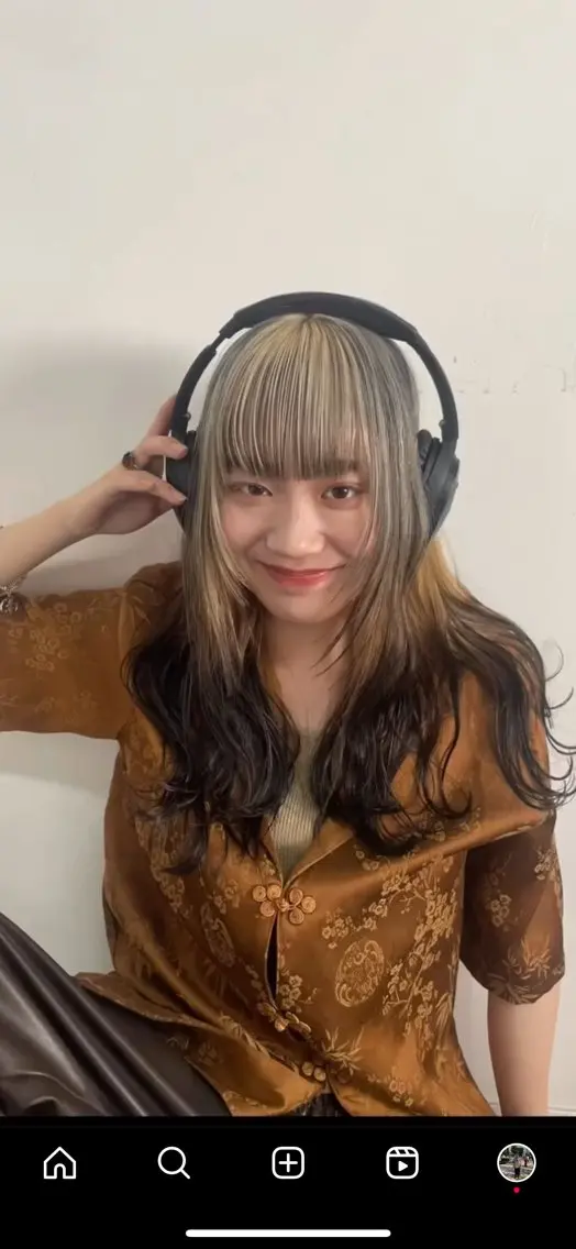 カラー 山下 莉歩のヘアスタイル