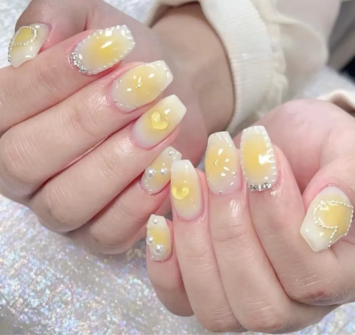 ネイル オーロラネイル べっ甲ネイル チークネイル 成人式 長さ出し ハンドネイル ハンドケア For you. Nail Salonのネイルデザイン