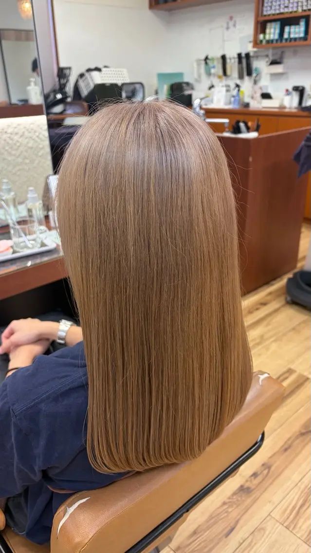 セミロング Début 【ユウカ】のヘアスタイル