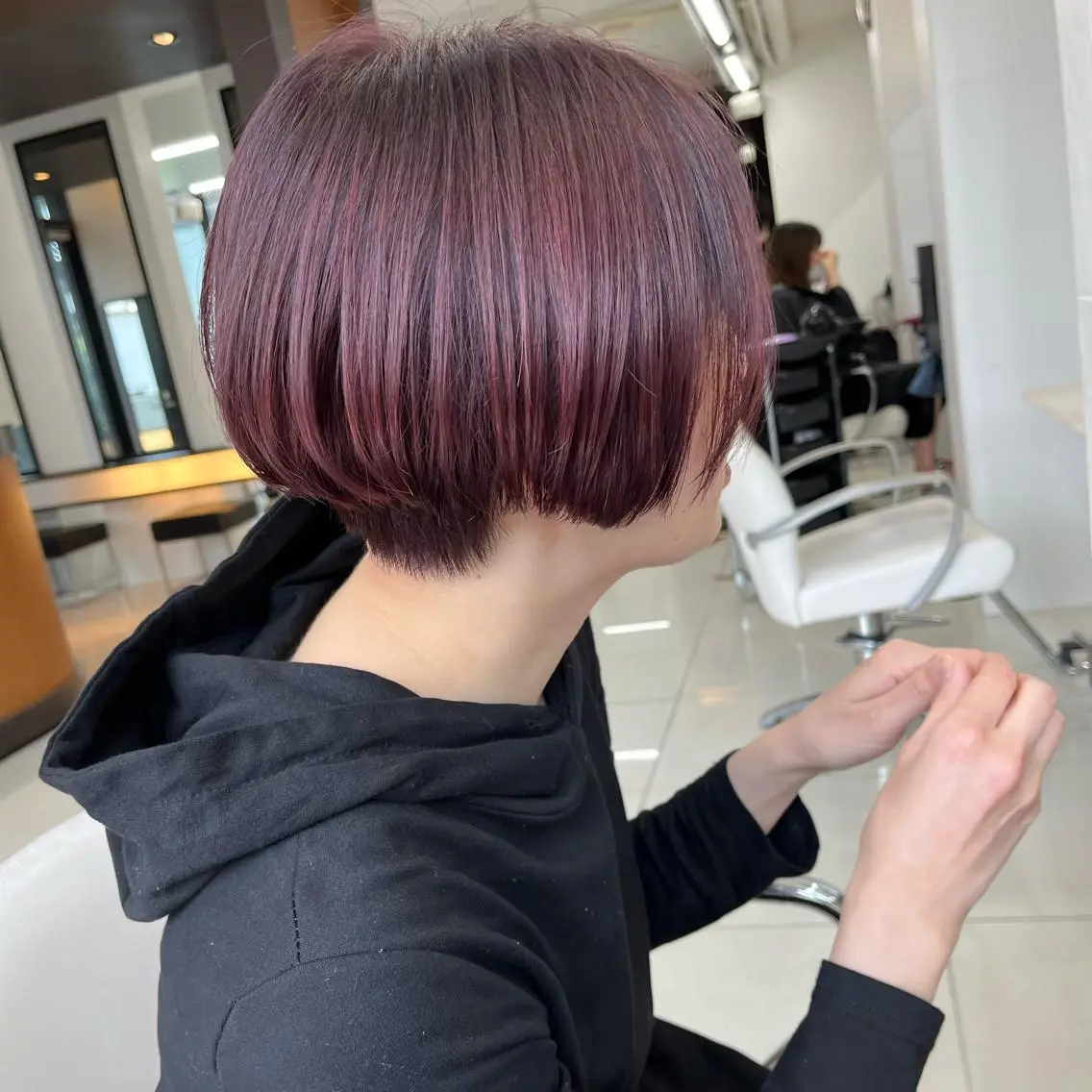 ショート カラー ハンサムショート ブリーチ ケアブリーチ ダブルカラー レッドカラー カット ヘアカラー トリートメント ハタケヤマヨシキ ／BOOTHのヘアスタイル