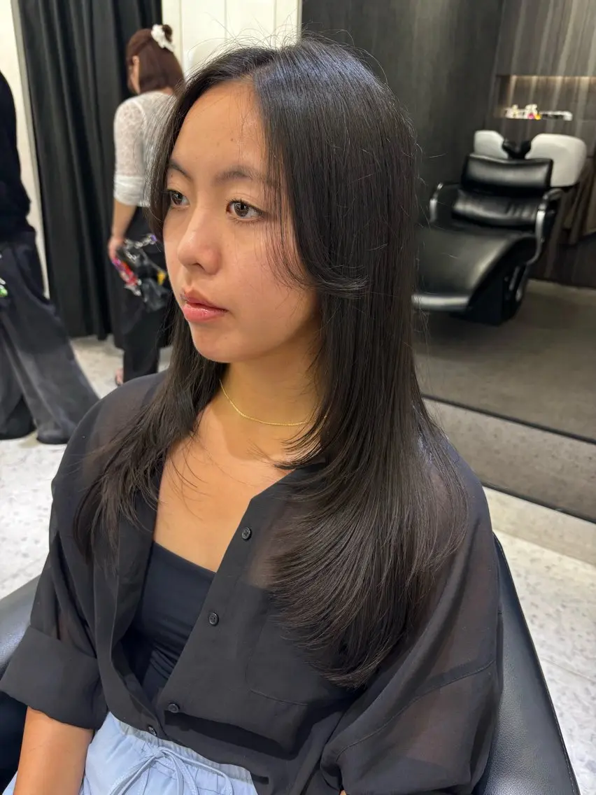 ロング 韓国風ヘア レイヤーカット 山田 ひかりのヘアスタイル