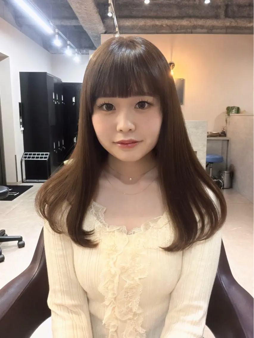 セミロング カラー 浦川 まどかのヘアスタイル