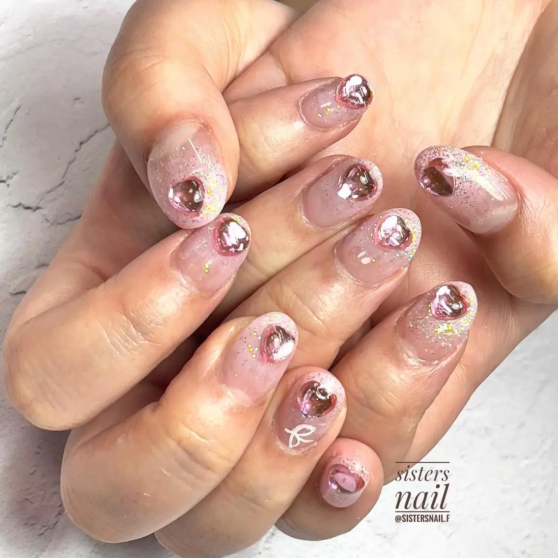 ネイル アートネイル グラデーション ハート キラキラネイル ラメ(グリッター) sisters nail.fのネイルデザイン