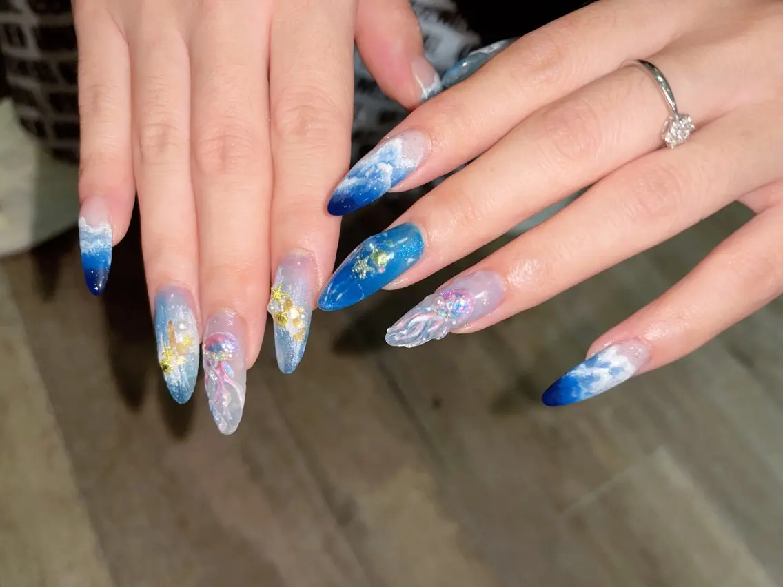 ネイル Glow Nail スカルプ専門店のネイルデザイン