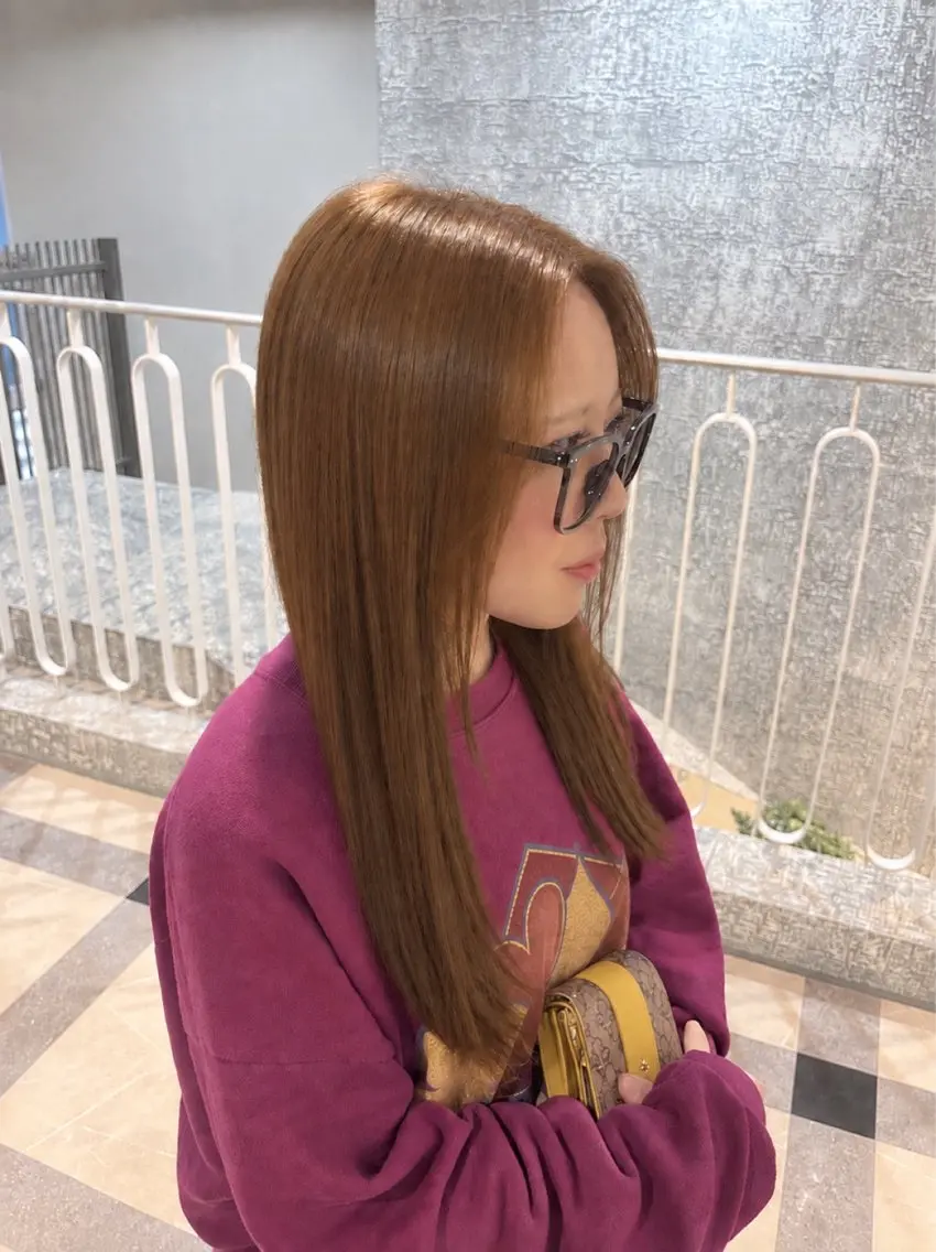 ロング カラー エクステ ヘアカラー 佐々木 りあのヘアスタイル