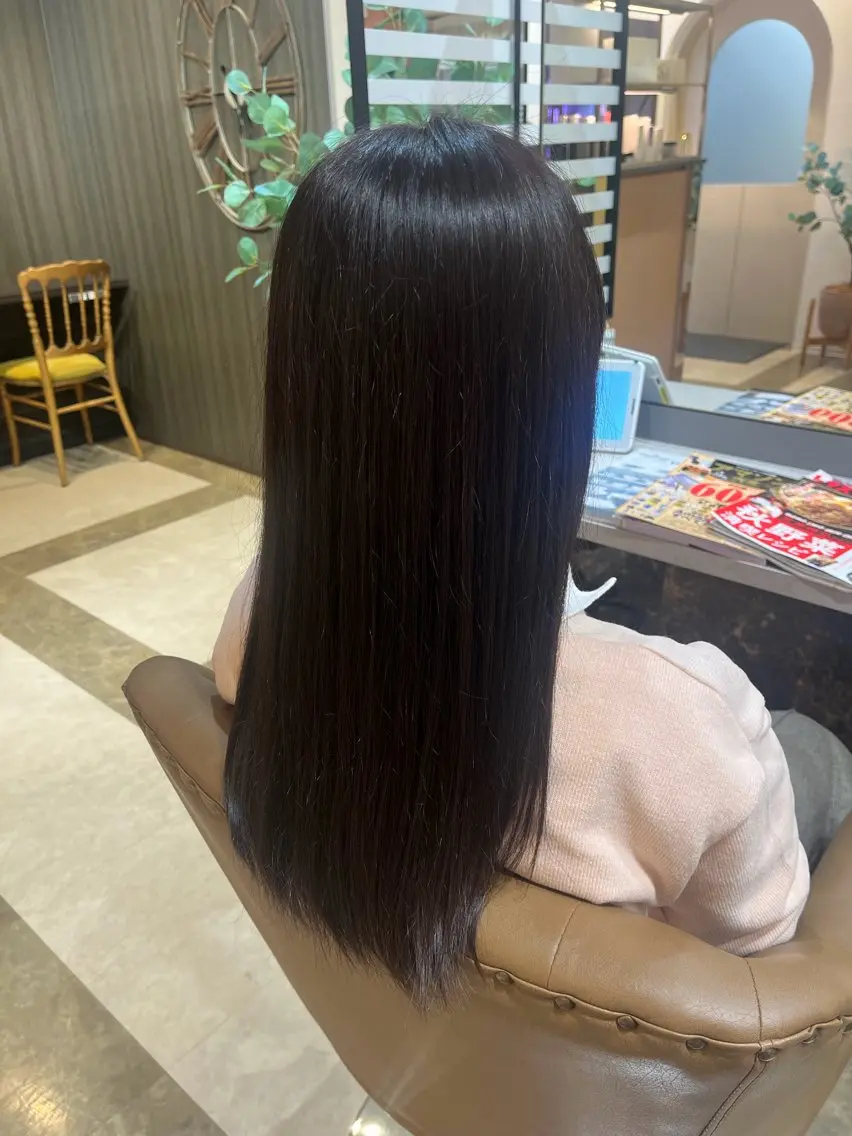 ロング カラー 鳥見 若菜のヘアスタイル