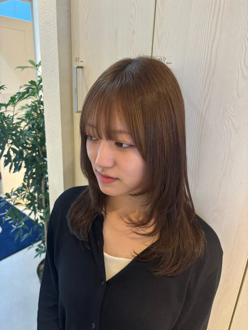 セミロング レイヤーカット Rena/レイヤー /ピンク/ラベンダーのヘアスタイル