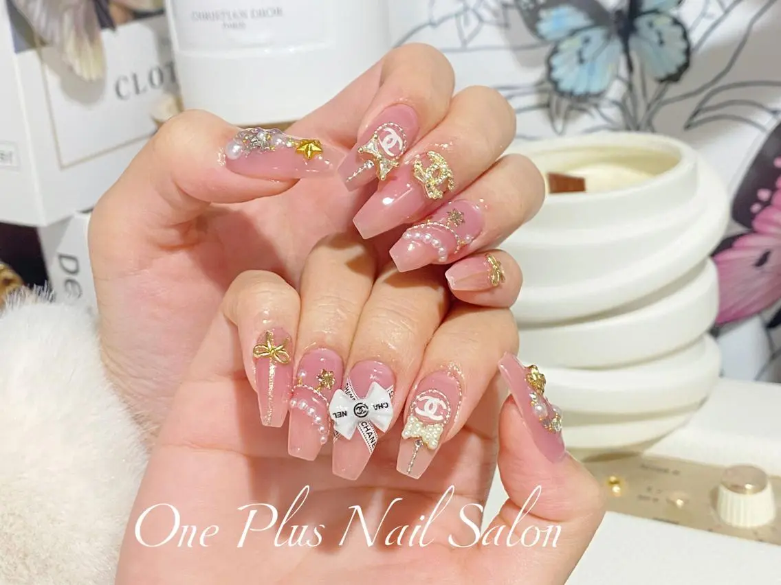 ネイル ピンク シンプルネイル ワンホンネイル One Plus Nail Salonのネイルデザイン