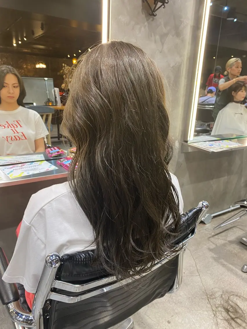 カラー 透明感カラー グレージュ カーキグレージュ オレンジ 透明感カラー🌿 グレージュ🐺陽介のヘアスタイル