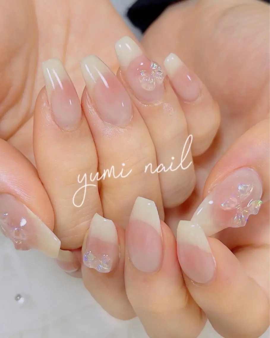 ネイル ハンドネイル 𝐲𝐮𝐦𝐢🎀 長さ出しデザイン専門のネイルデザイン