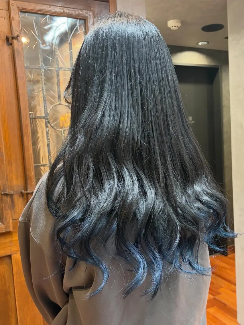 ロング カラー ヘアアレンジ グラデーションカラー 烏山 達也のヘアスタイル