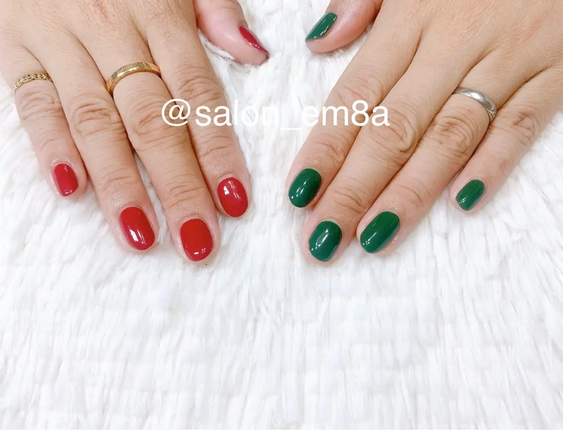 ネイル ジェルネイル ワンカラーネイル 冬ネイル クリスマス ハンドネイル salon EM&A emiのネイルデザイン