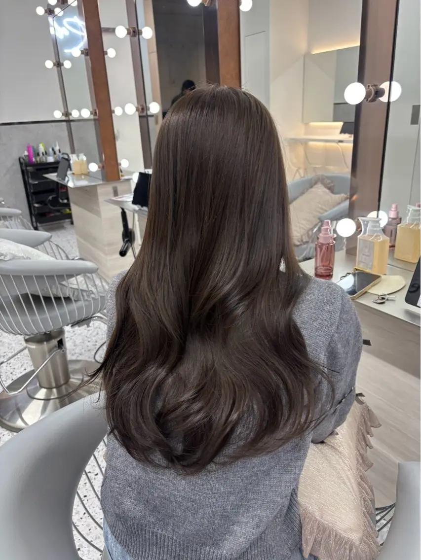 カラー ヘアカラー 🤍ワンホンヘア ayaha🤍のヘアスタイル