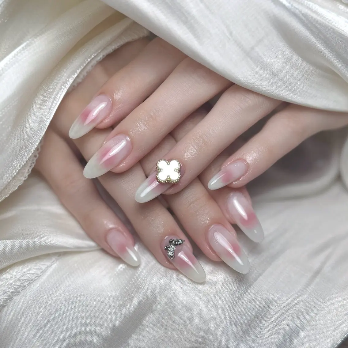 ネイル Maggie Nail🦩のネイルデザイン