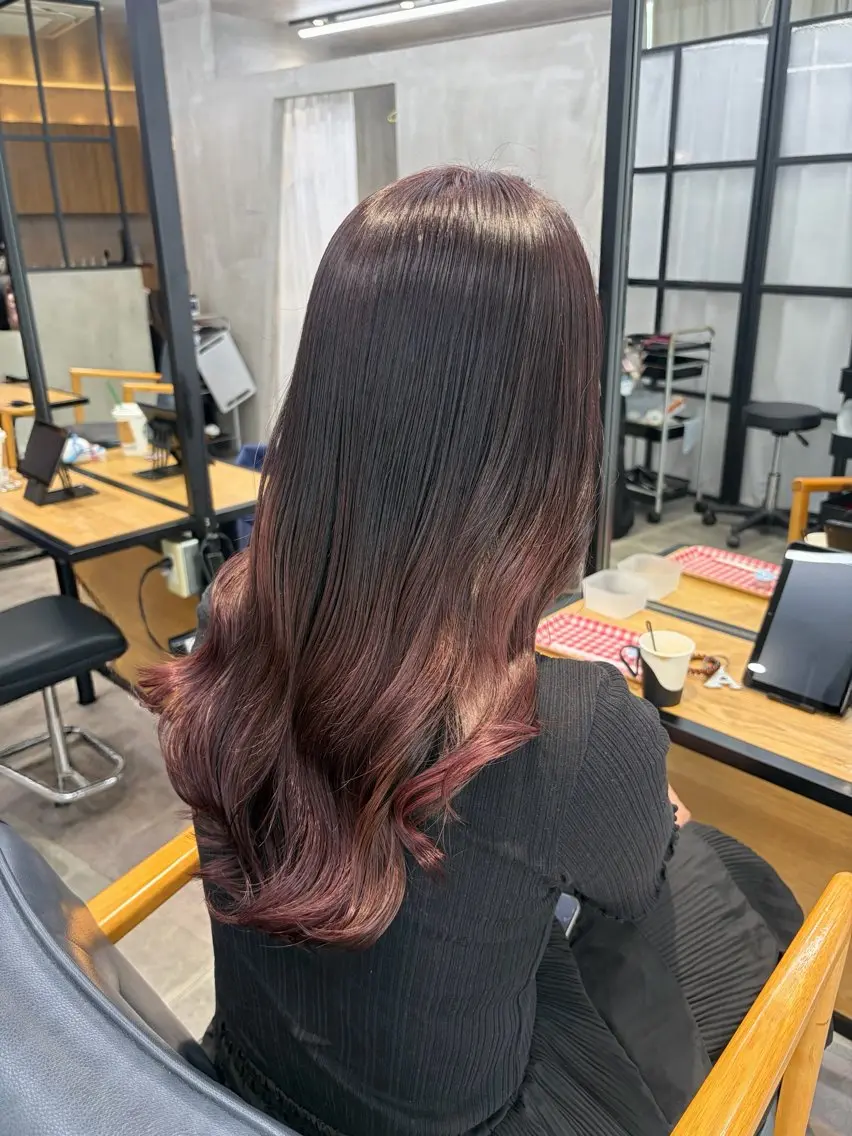 セミロング カラー ブリーチ カシス カット ヘアカラー アニメオタク美容師/ miharuのヘアスタイル