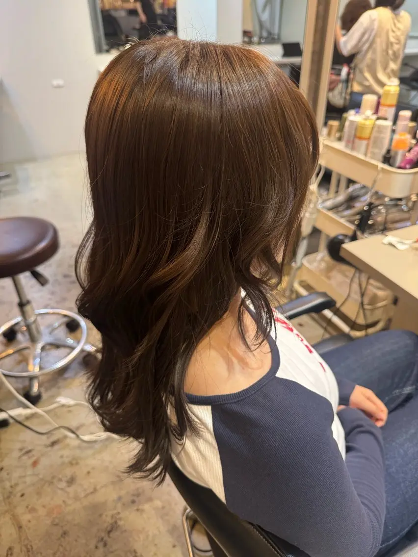 カラー ヘアカラー 櫻木 志穏のヘアスタイル