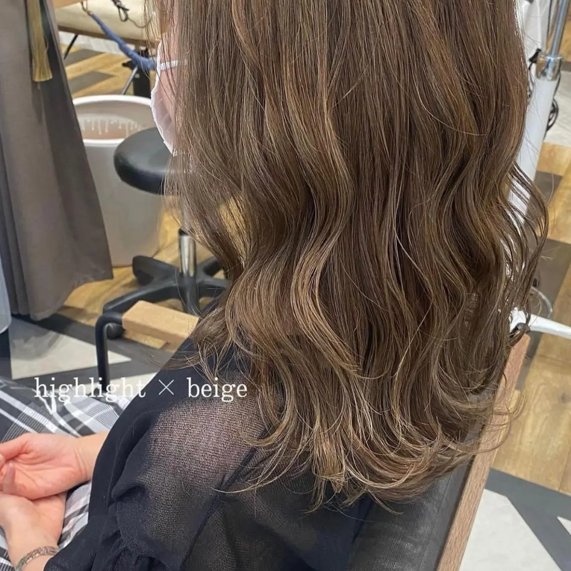 ロング カラー ハイライトカラー ハイライト ヘアカラー インナーカラー☆ 香西茉奈のヘアスタイル