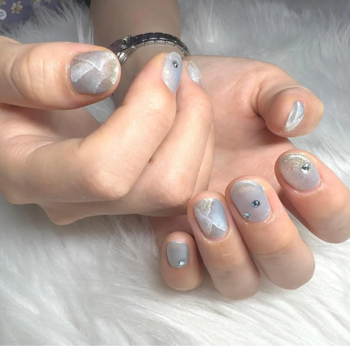 ネイル オーロラネイル フレンチネイル ジェルネイル マグネットネイル パラジェル ハンドネイル LeaLea nails.のネイルデザイン