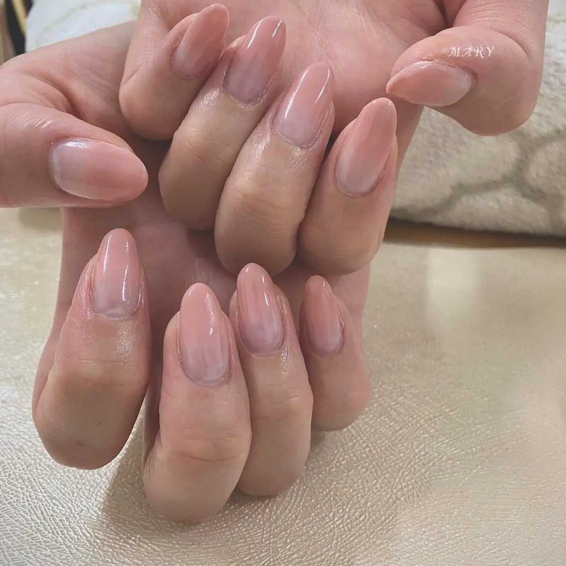 ネイル グラデーション ニュアンスネイル オフィスネイル ピンク シンプルネイル ハンドネイル Mary nail .narumiのネイルデザイン