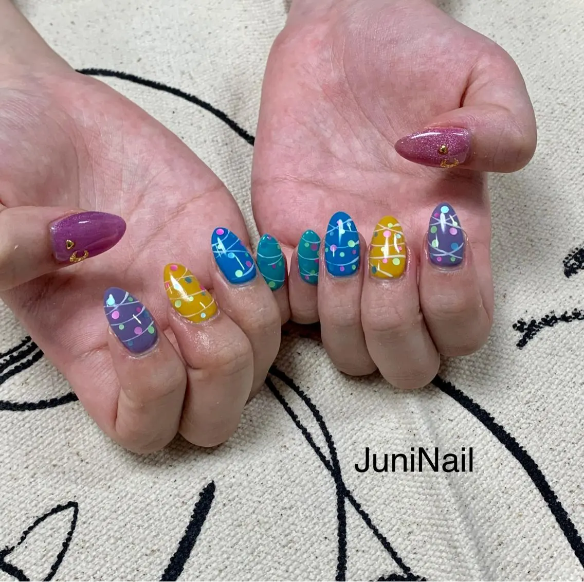 ネイル ハンドネイル JuniNail 주니네일🇰🇷suのネイルデザイン