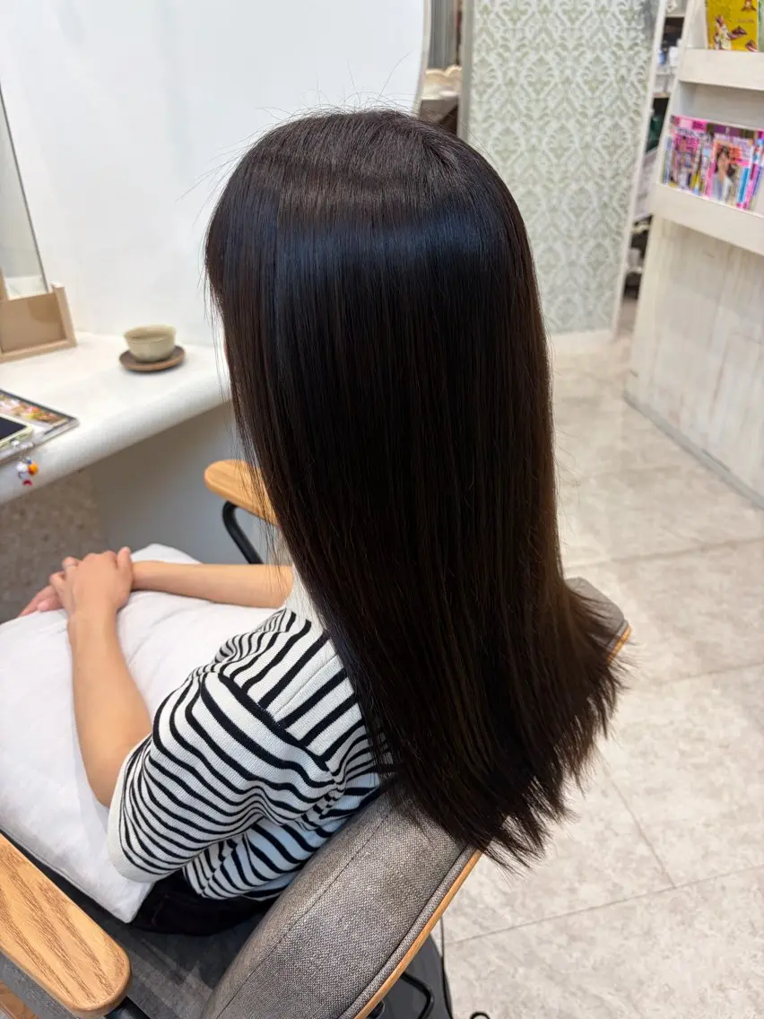 ロング カラー ヘアカラー 志村 梨帆のヘアスタイル