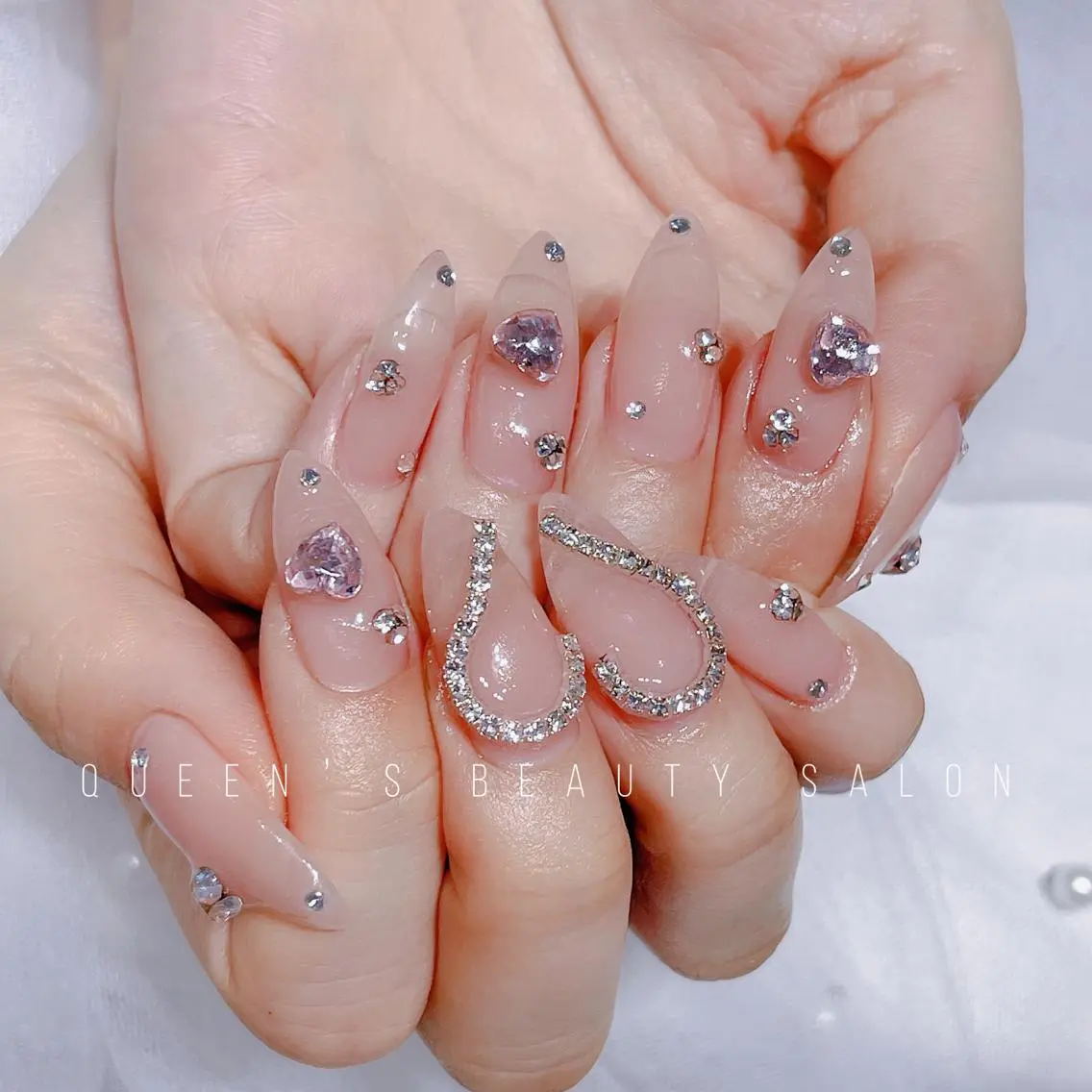 ネイル ハンドネイル Queens マオのネイルデザイン