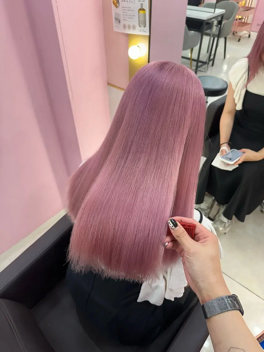 【🩷🖤スペシャルケアをお手頃価格で🩷🖤】カット➕Aujua 4step トリートメントの写真