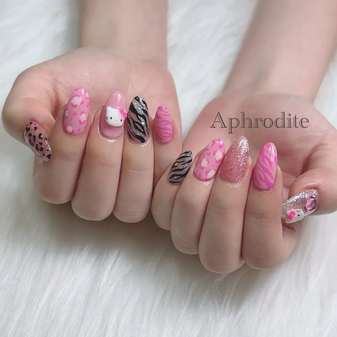 ネイル Aphrodite パラジェル認定サロンのネイルデザイン