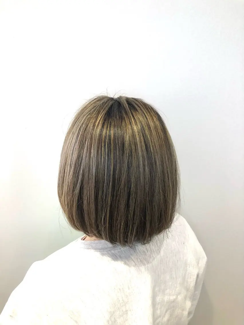 ミディアム カラー カット ヘアカラー 西田 愛華のヘアスタイル