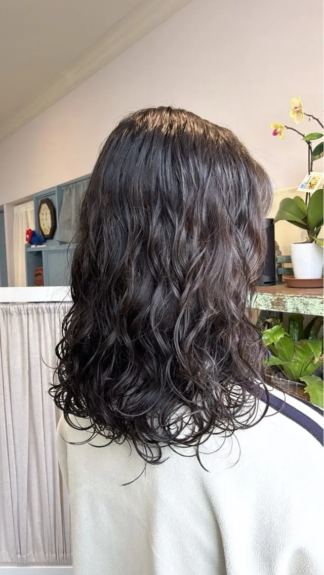 セミロング セミロングパーマ 河本 正美のヘアスタイル