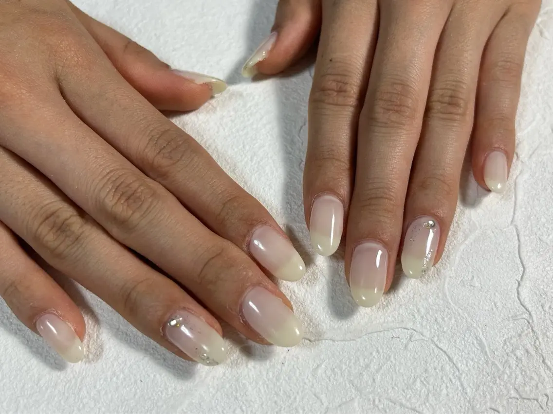 ネイル オーロラネイル フットネイル フレンチネイル ジェルネイル 韓国ネイル ハンドネイル kiki nail たまプラーザのネイルデザイン