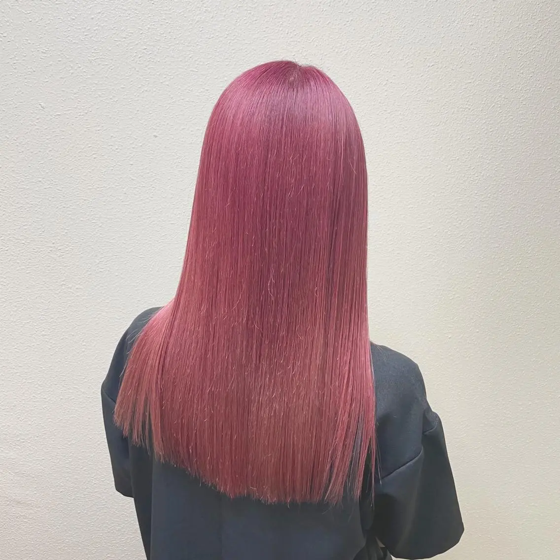 ミディアム カラー パーマ ヘアアレンジ メンズ キッズ ネイル マツエク・マツパ メンズバレイヤージュ メンズブリーチ メンズハイライト メンズインナーカラー メンズ韓国風 ヘアカラー トリートメント ヘアセット 切りっぱなしヘアボブ ミディアムヘアRYOのヘアスタイル