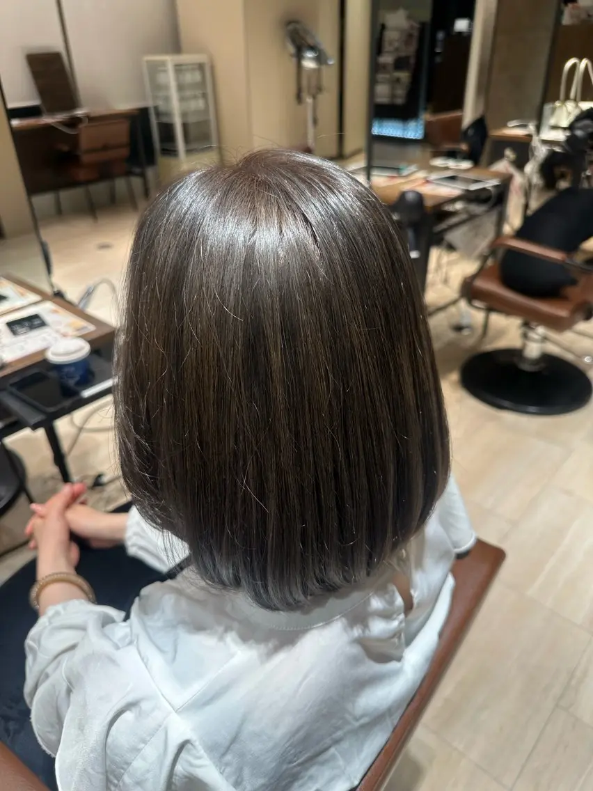 ミディアム カラー アッシュ 透明感カラー 🩶 maria🩶のヘアスタイル