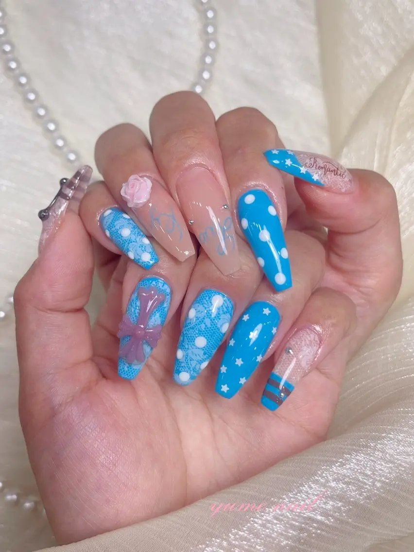 ミディアム ヒエン NAILのネイルデザイン