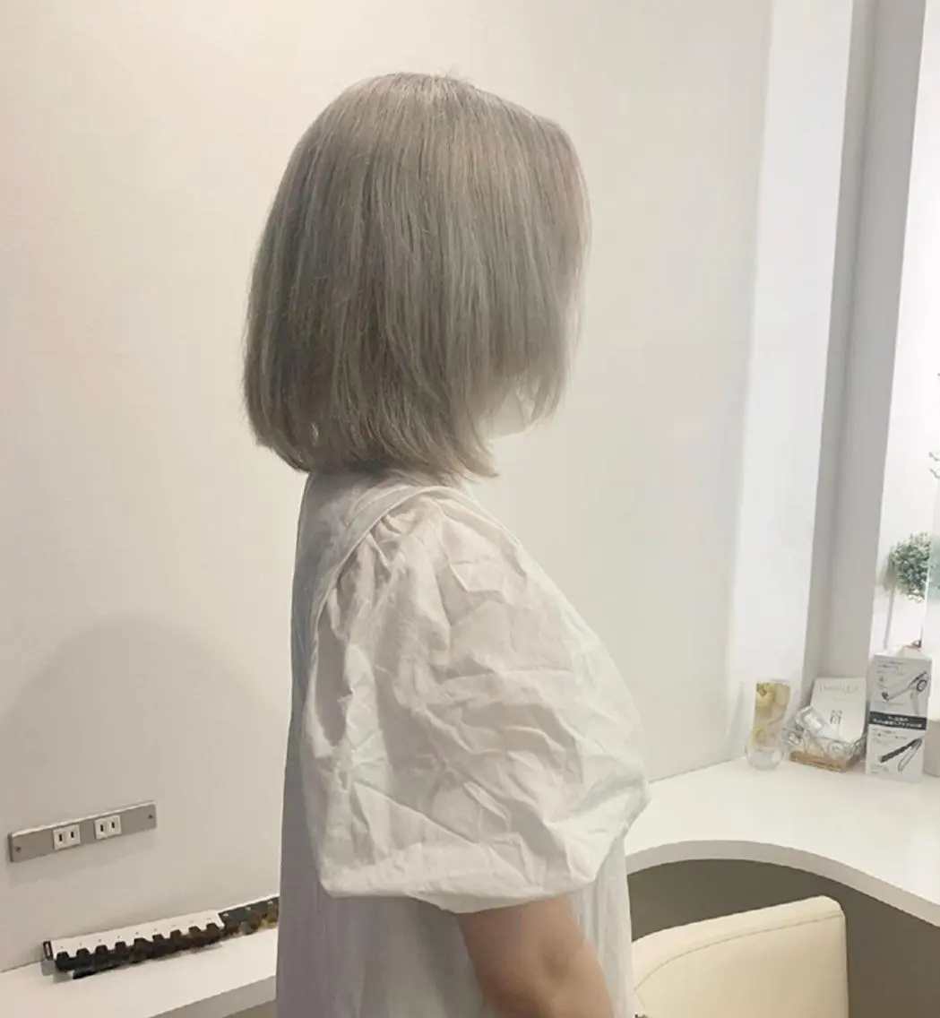 カラー Aya/四条烏丸/ インナーカラーのヘアスタイル