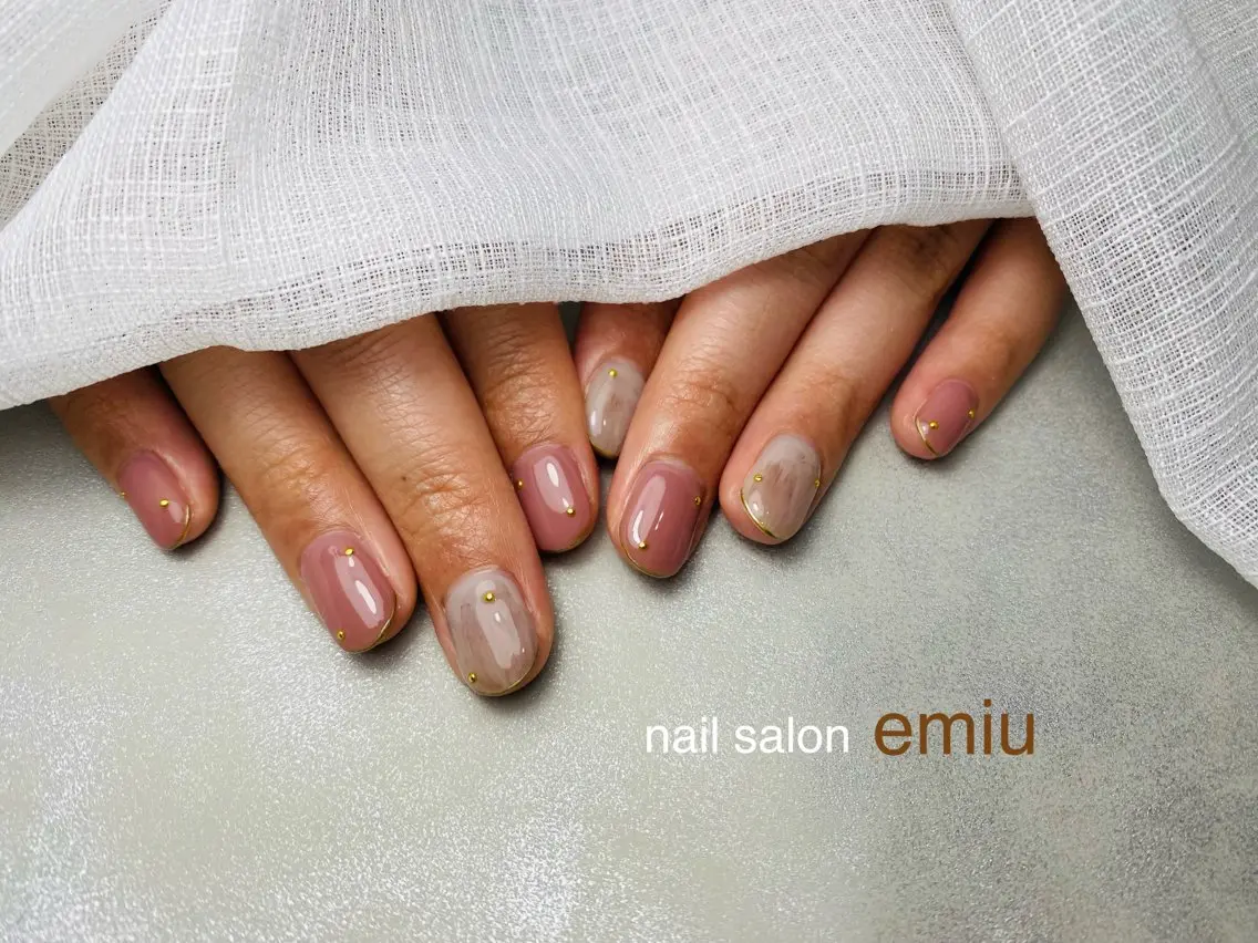 ネイル ブラウン ピンク emiu petiteのネイルデザイン