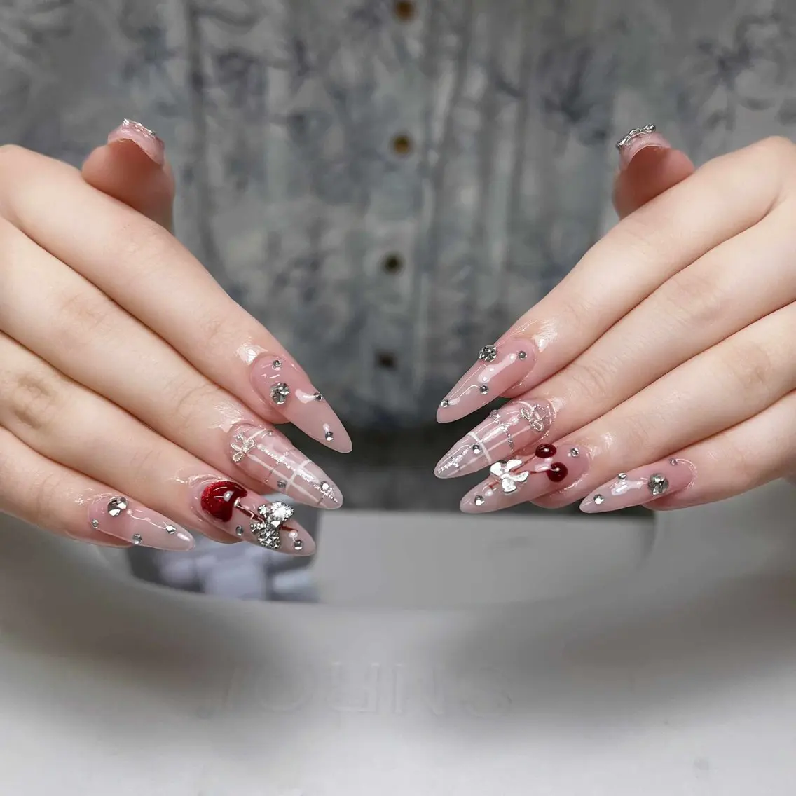 ネイル ハンドネイル ハンドケア Nova Nail Nambaのネイルデザイン