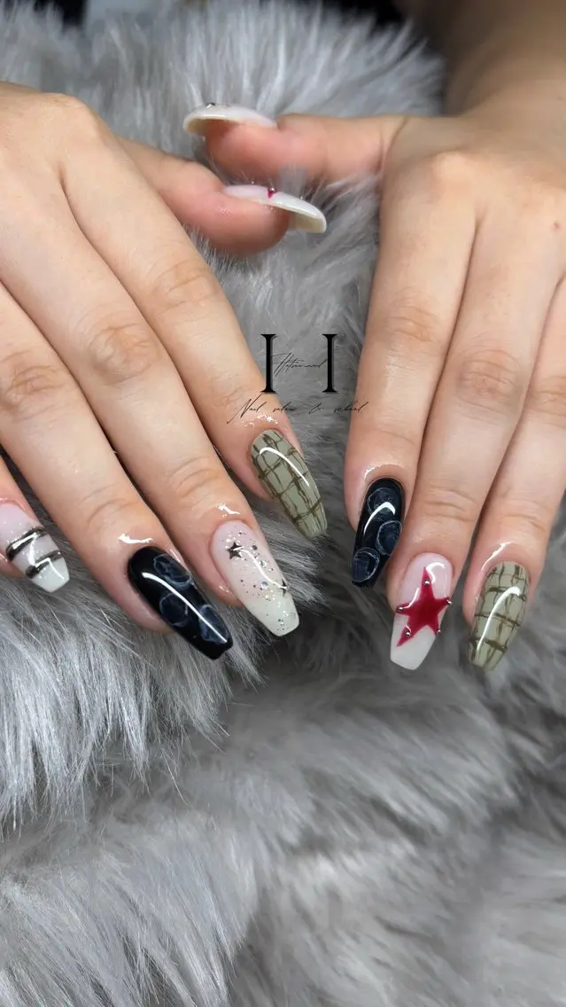 ネイル アートネイル 持ち込み HatsuuNail salonアリスのネイルデザイン