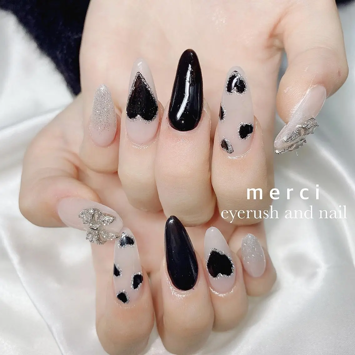 ネイル クリアネイル フラッシュネイル フレンチネイル 韓国ネイル マグネットネイル merci nailのネイルデザイン