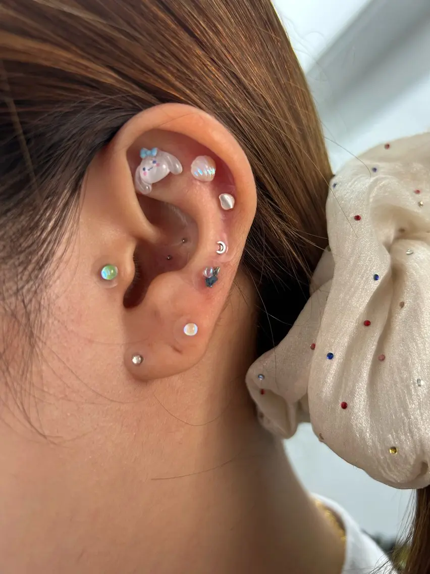 耳つぼジュエリー💎20粒以内の写真