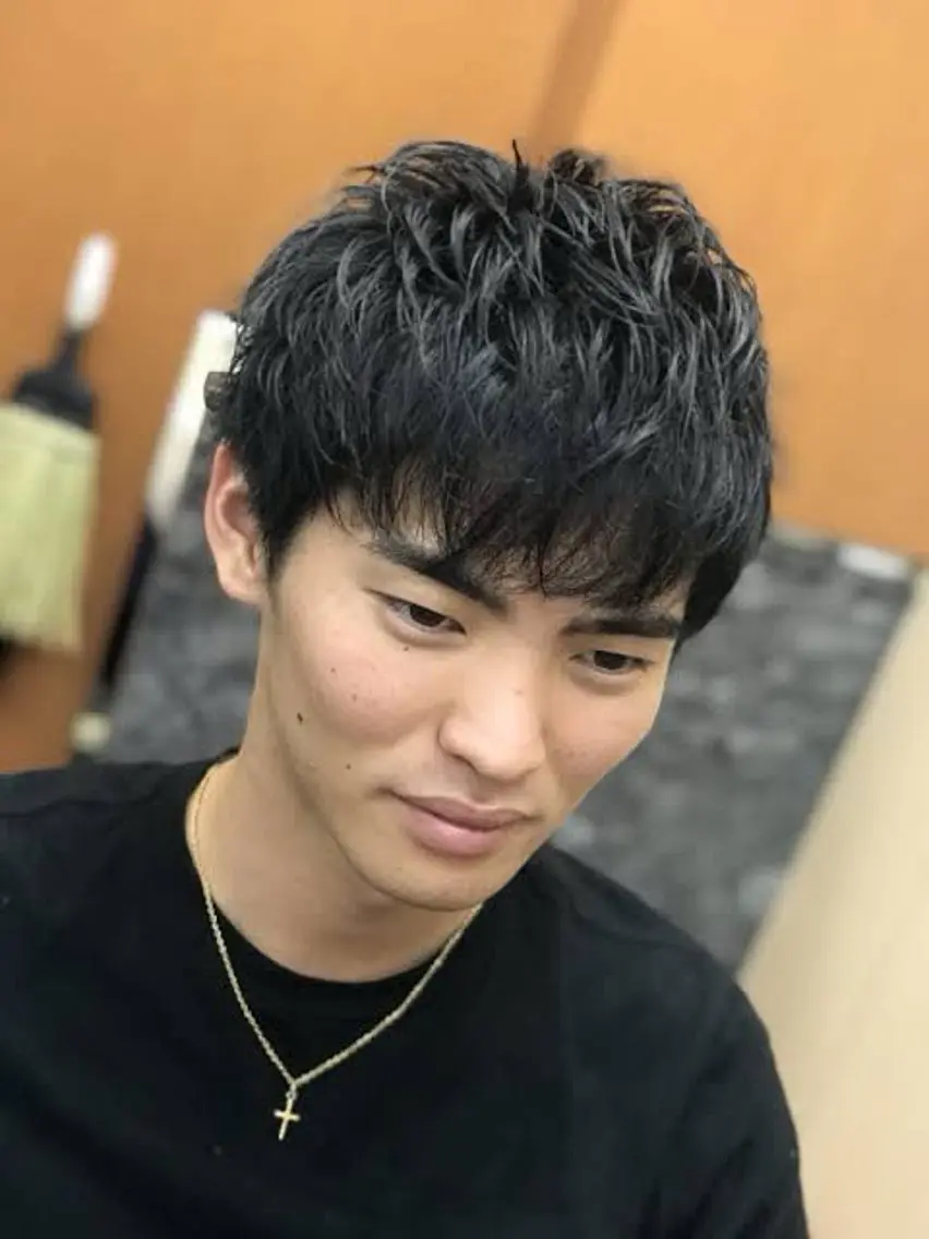 ショート 荒岡 洋宣のヘアスタイル