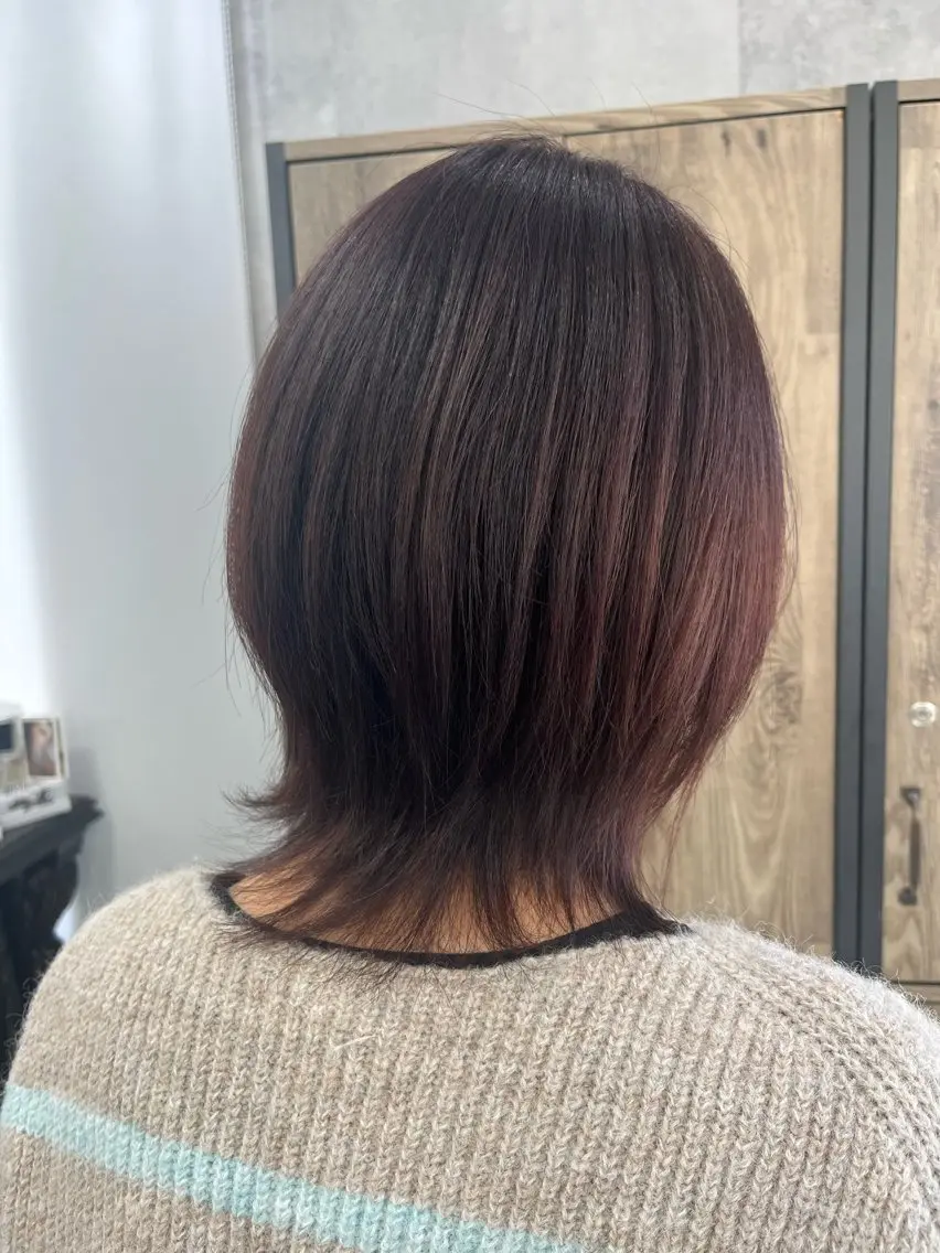 ミディアム ピンクブラウン くびれヘア カット ヘアカラー トリートメント 鈴木 菜々映のヘアスタイル
