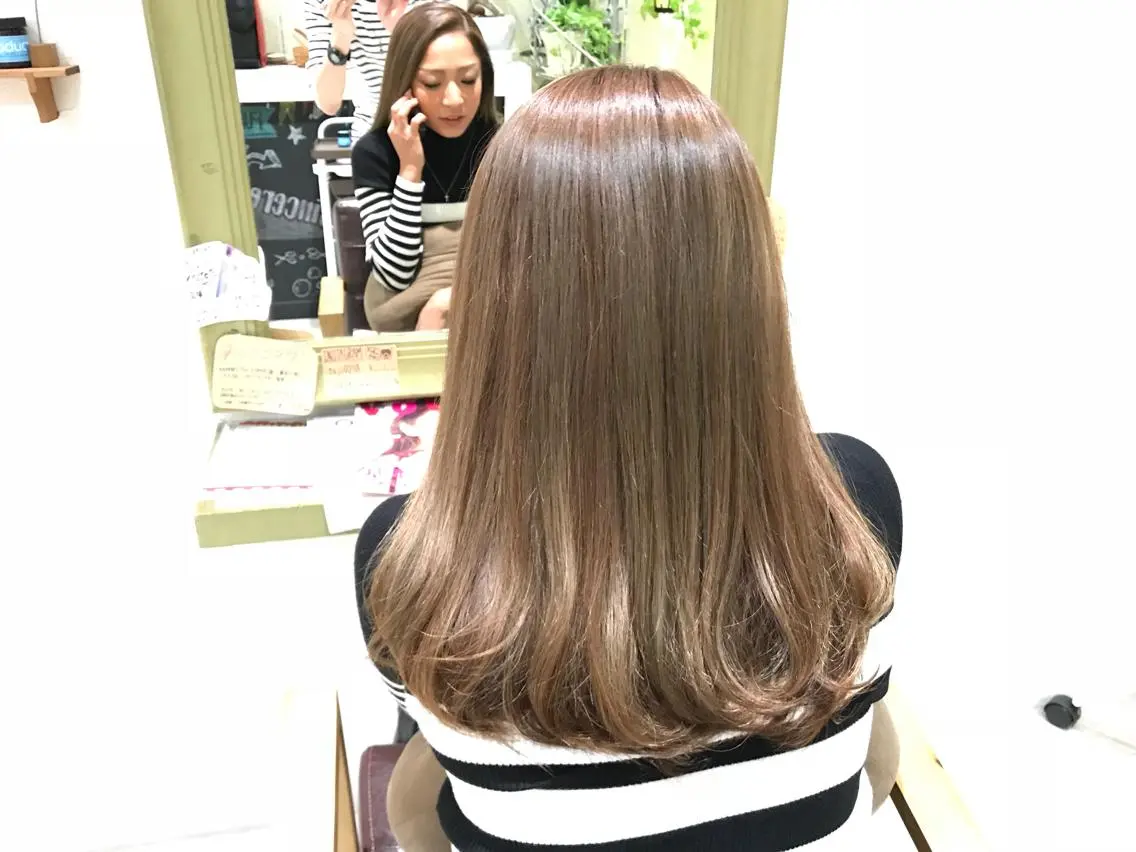 セミロング カラー グレージュ イルミナカラー メンズ指名多数!! 田島史也のヘアスタイル