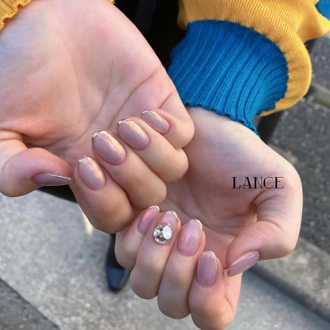 ミディアム ネイル オーロラネイル フットネイル フレンチネイル ミラーネイル ニュアンスネイル ハンドネイル Lance nailのネイルデザイン