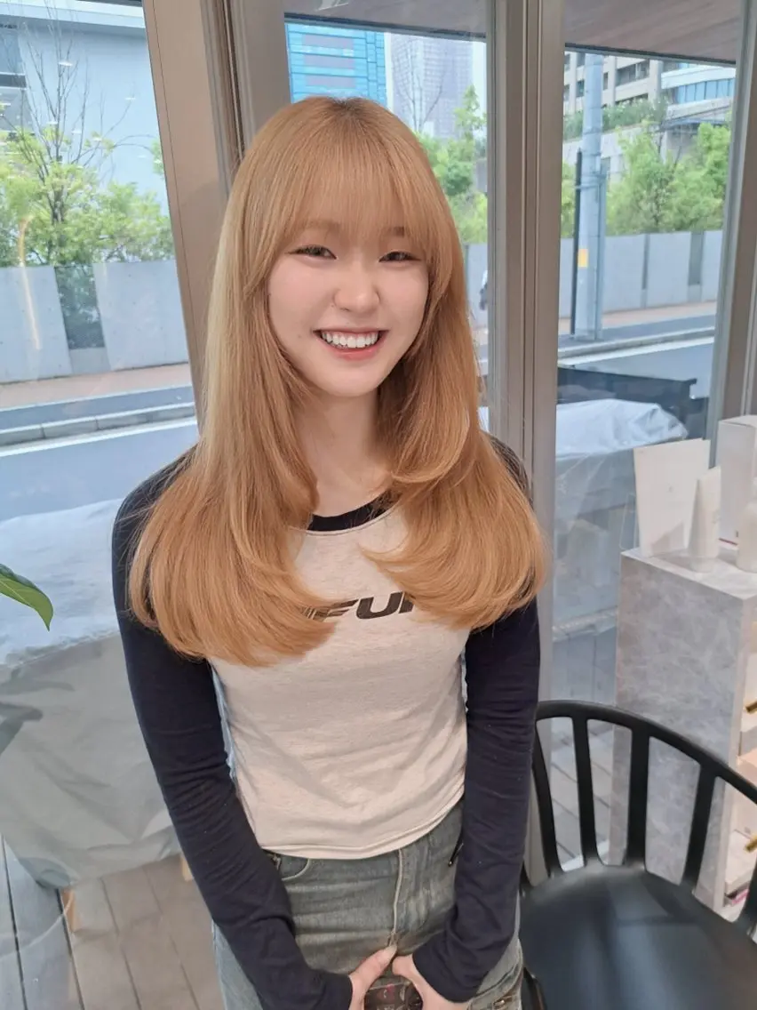 ロング 関口 知佳のヘアスタイル