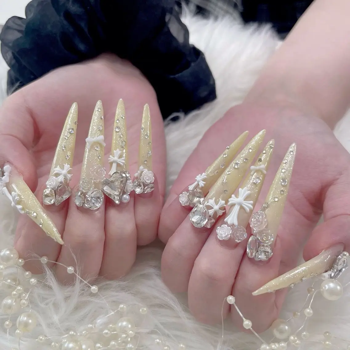 ネイル オーロラネイル 長さ出し フラッシュネイル フレンチネイル ジェルネイル ハンドネイル ハンドケア CiCi Nail Salonのネイルデザイン