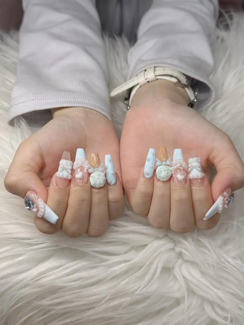 ネイル 長さ出し グラデーション 卒業式 キラキラネイル マグネットネイル ハンドネイル Lee Nailsのネイルデザイン