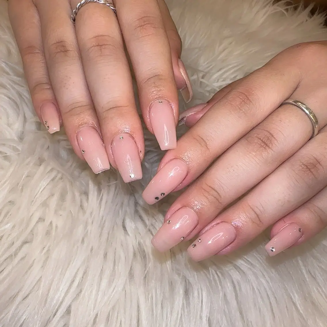 ネイル ストーンネイル ハンドネイル EMU NAILのネイルデザイン